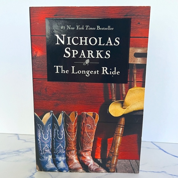 Nicholas Sparks The Longest Ride New York Times Bestseller Paperback Book - Picture 1 of 5